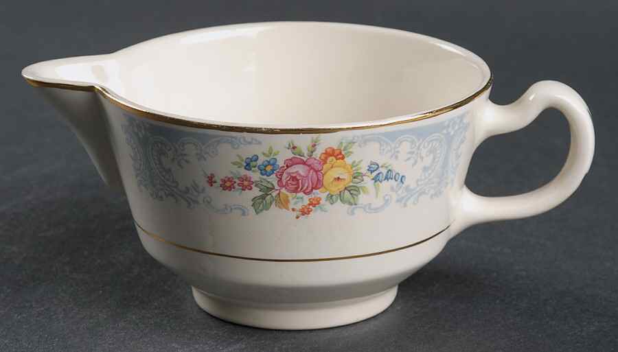 B1323 Creamer by Homer Laughlin -1