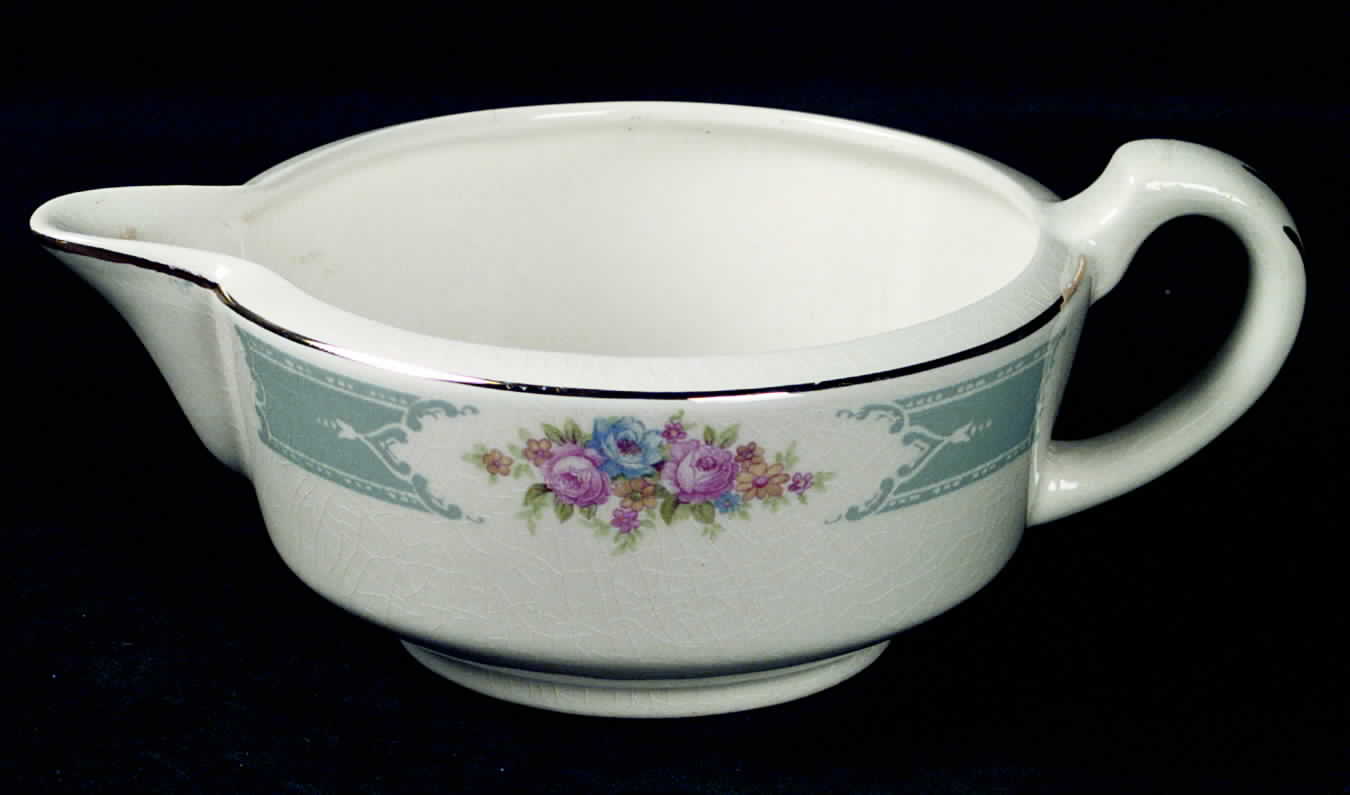 B1345 Gravy Boat by Homer Laughlin -1