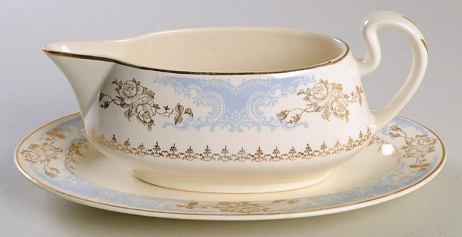 Royal Splendor Gravy Boat & Underplate/Relish by Homer Laughlin -1