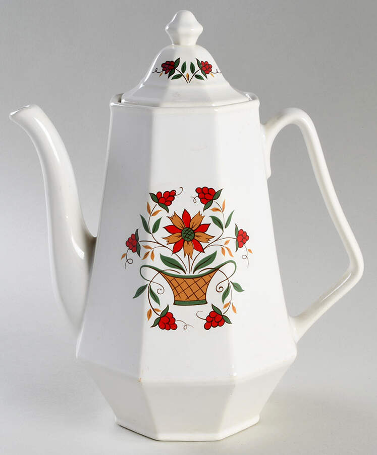 Bayberry Coffee Pot & Lid by Homer Laughlin -1