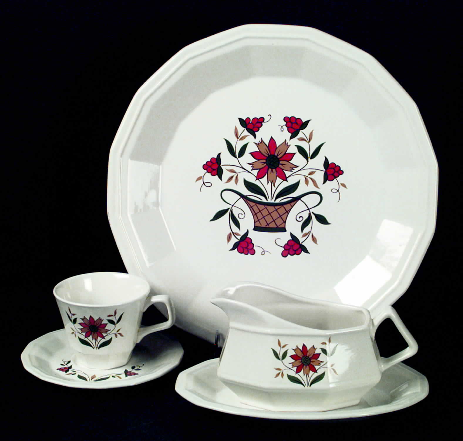 Bayberry 12" Chop Plate (Round Platter) by Homer Laughlin -1