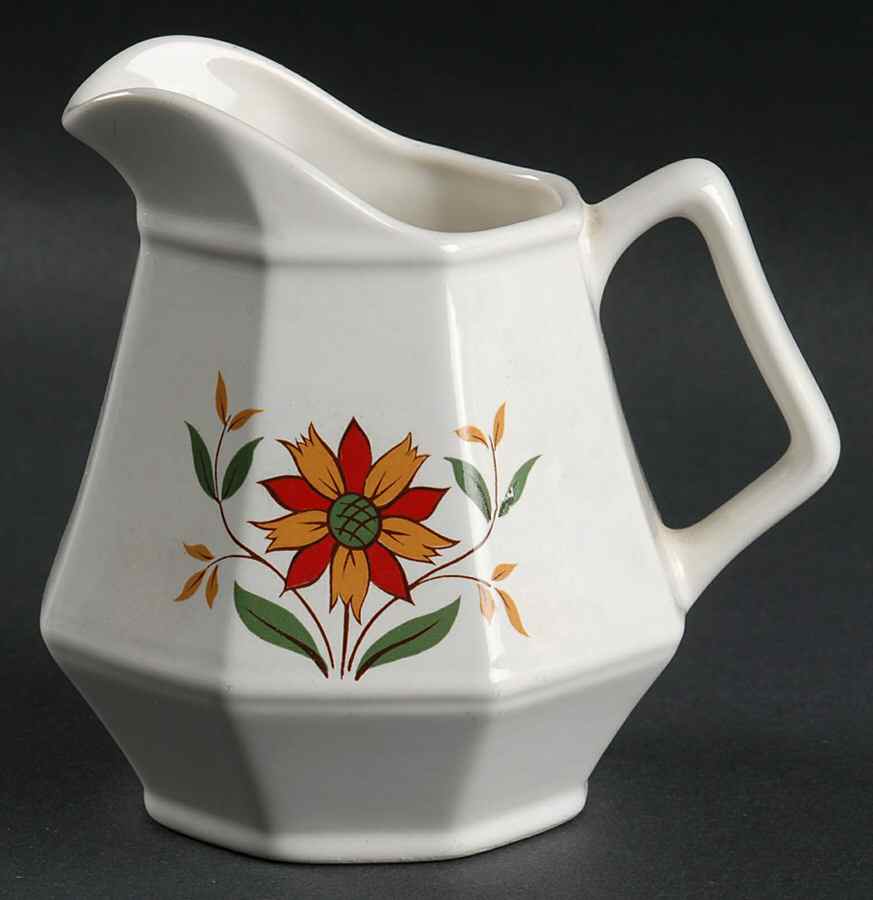 Bayberry Creamer by Homer Laughlin -1