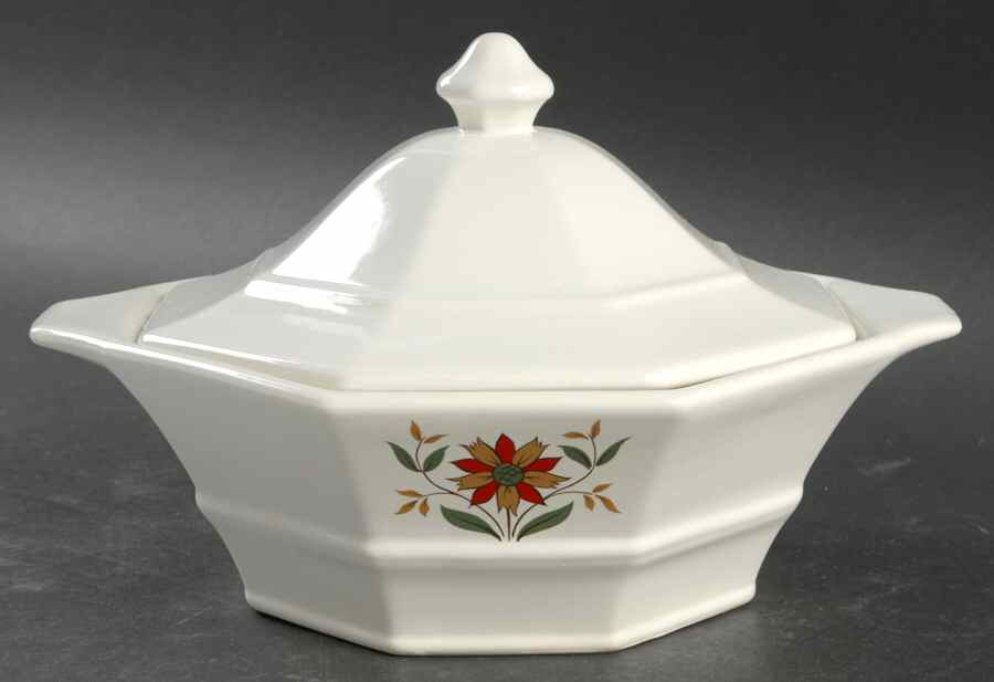 Bayberry Round Covered Vegetable by Homer Laughlin -1