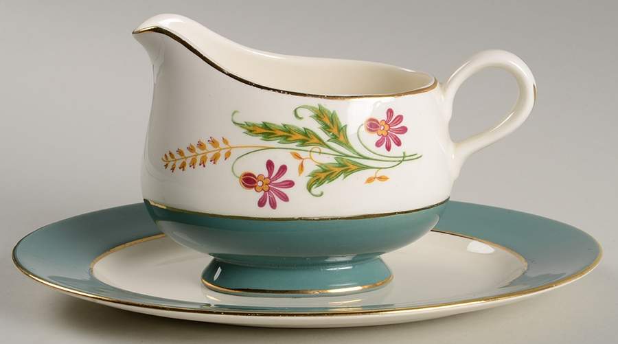 Berkshire Gravy Boat & Underplate/Relish by Homer Laughlin -1