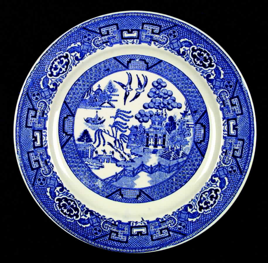 Blue Willow Dinner Plate by Homer Laughlin -1