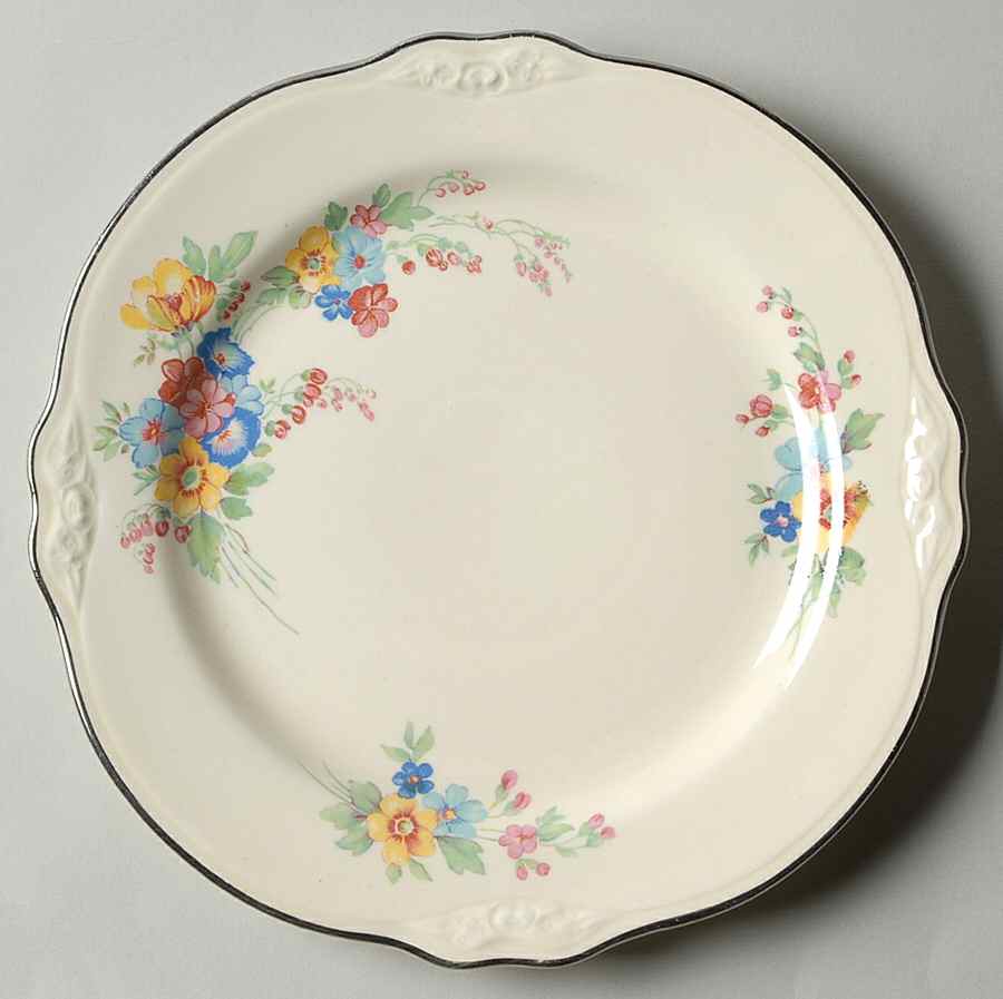 Bouquet Dessert/Pie Plate by Homer Laughlin -1