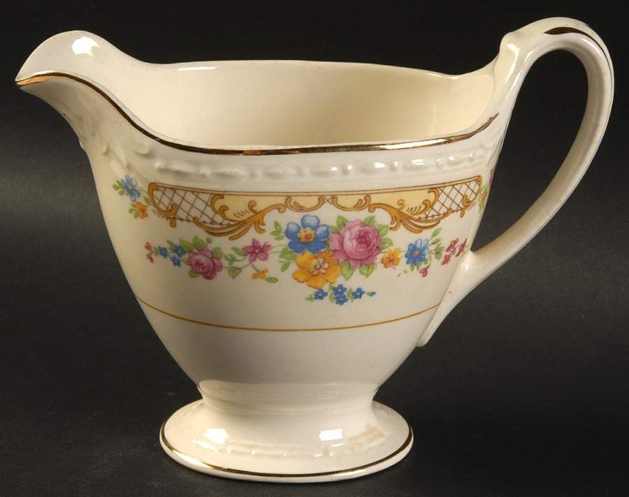 Briarcliffe (G3385) Creamer by Homer Laughlin -1