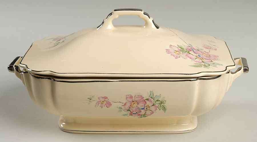 Briar Rose Rectangular Covered Vegetable by Homer Laughlin -1