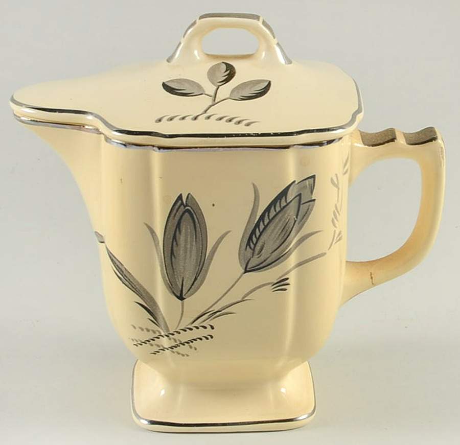 C24 Large Syrup with Lid by Homer Laughlin -1