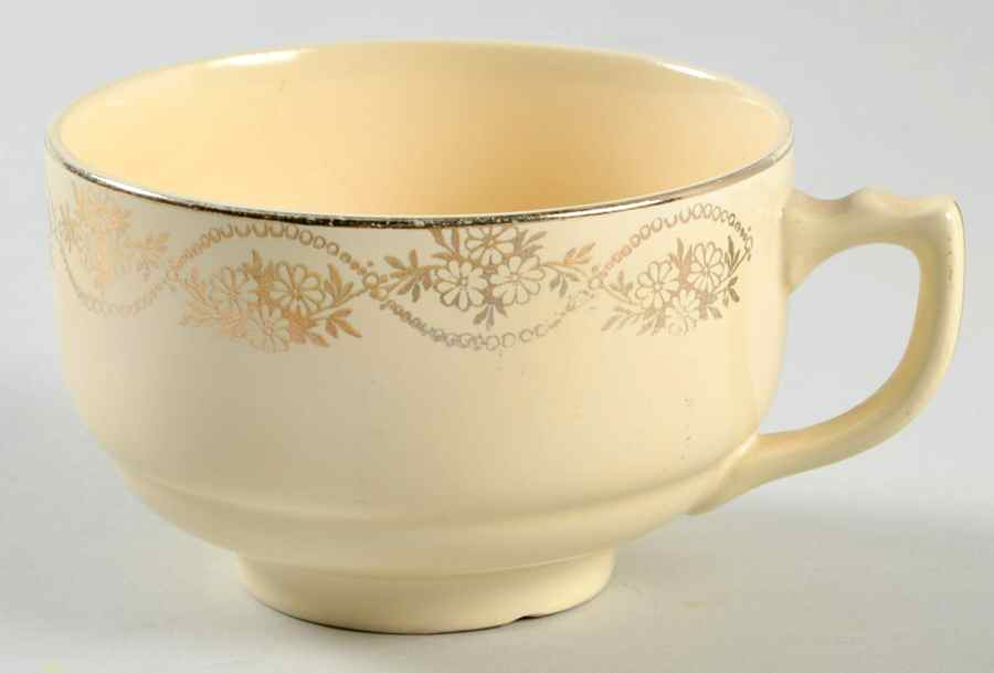 C43 Footed Cup by Homer Laughlin -1