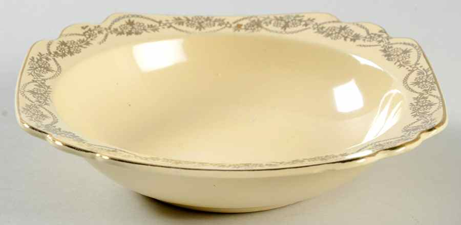 C43 Rim Fruit/Dessert (Sauce) Bowl by Homer Laughlin -1