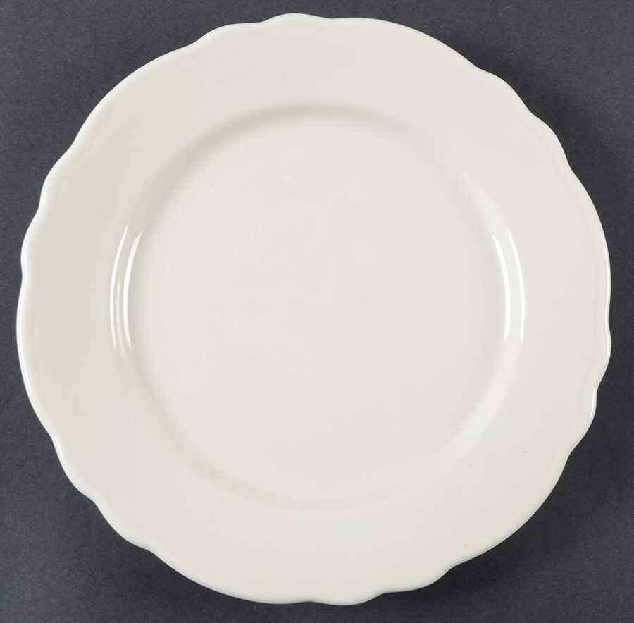 Carolyn Luncheon Plate by Homer Laughlin -1
