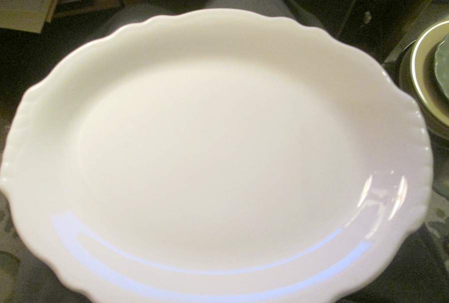Carolyn 12" Oval Serving Platter by Homer Laughlin -1