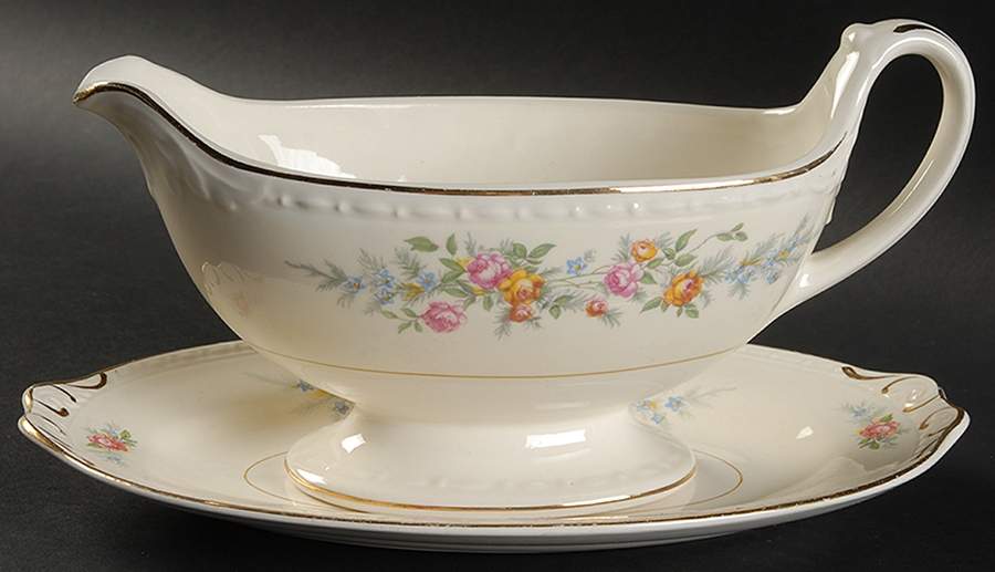 Cashmere Gravy Boat & Underplate/Relish by Homer Laughlin -1
