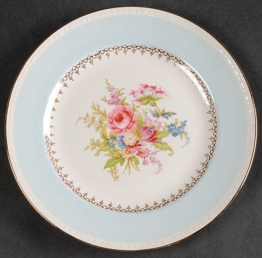Chateau Luncheon Plate by Homer Laughlin -1