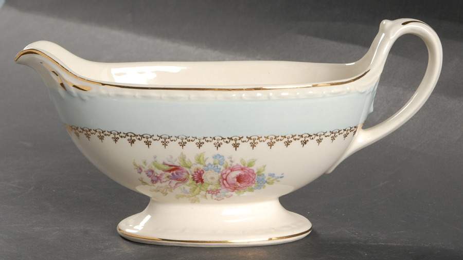 Chateau Gravy Boat by Homer Laughlin -1