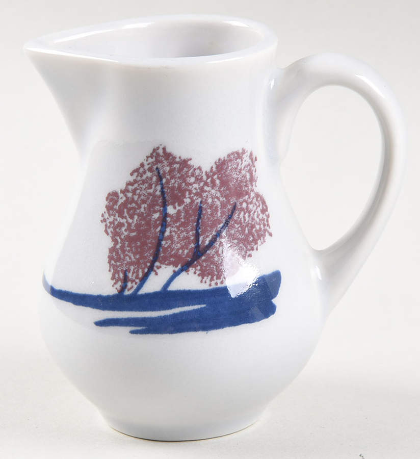 Chowning's Tavern Creamer by Homer Laughlin -1