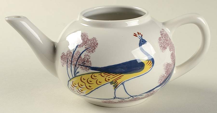 Chowning's Tavern Mini Teapot No Lid by Homer Laughlin -1