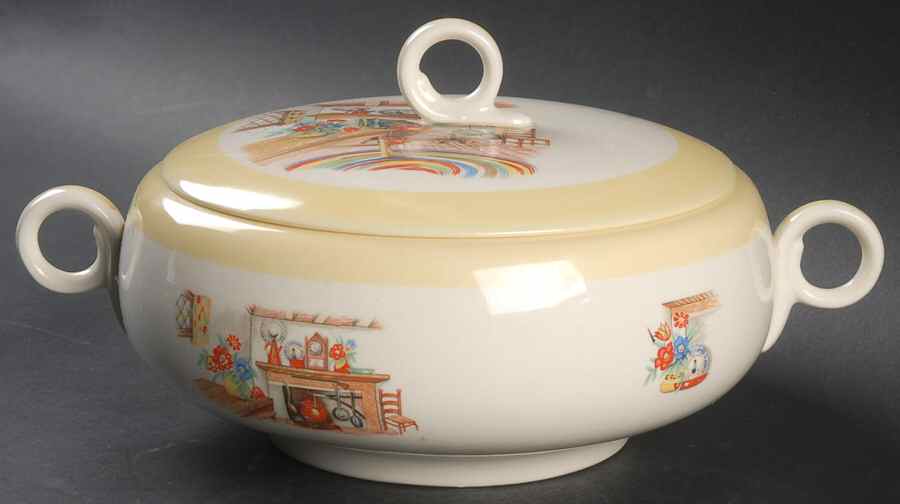 Colonial Kitchen (Swing) Round Covered Vegetable by Homer Laughlin -1