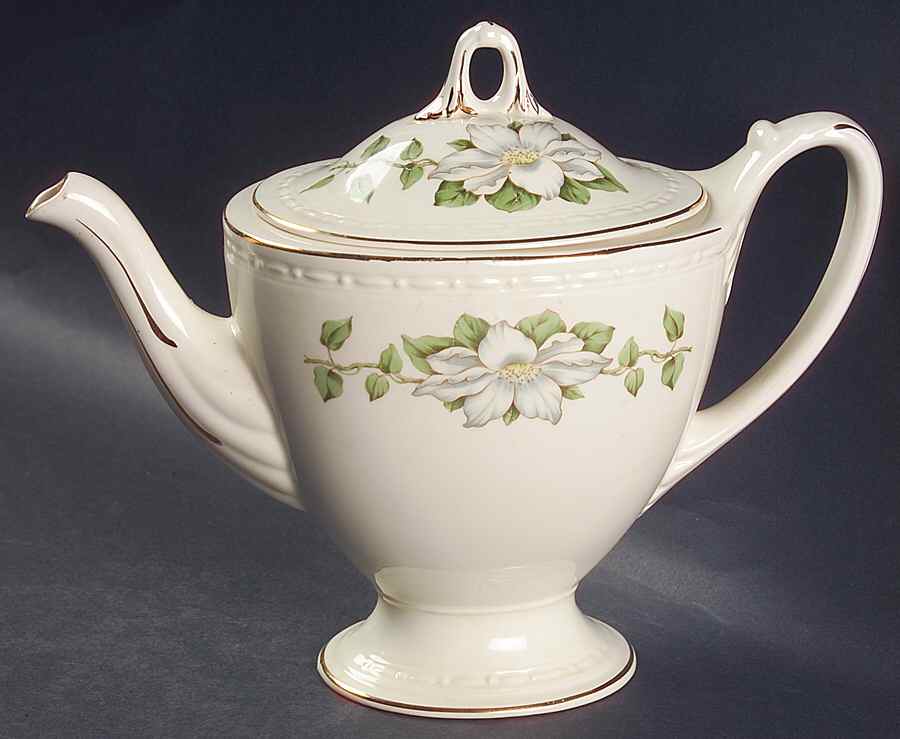 Cotillion Teapot & Lid by Homer Laughlin -1