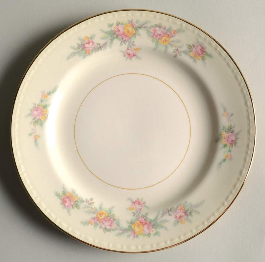 Countess Dessert/Pie Plate by Homer Laughlin -1