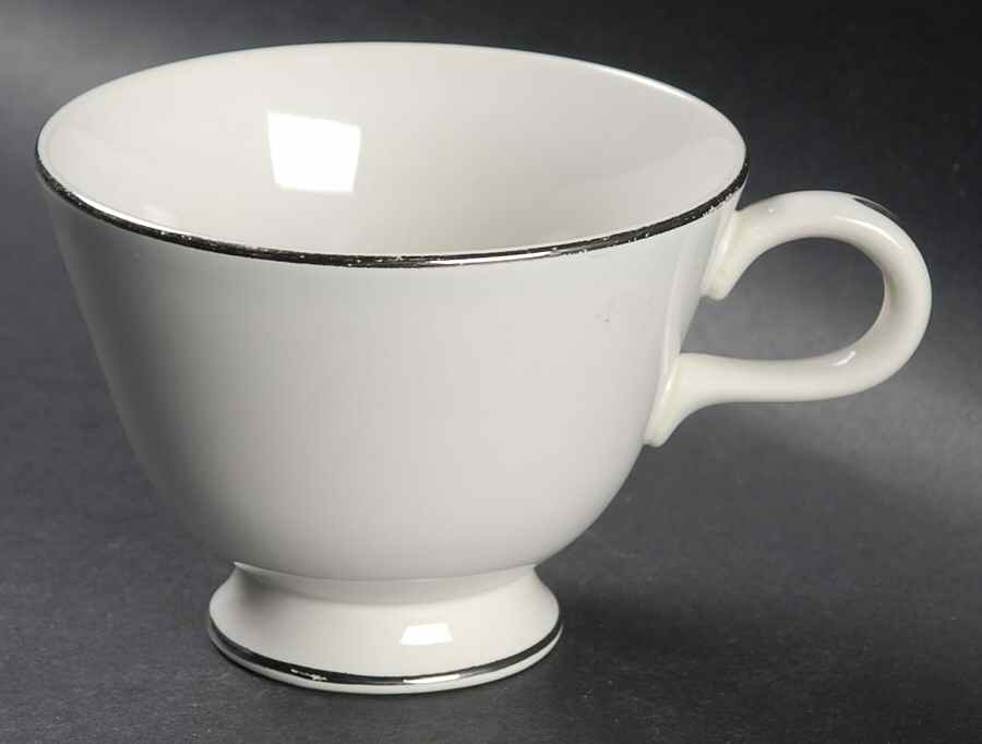 CV135 Footed Cup by Homer Laughlin -1