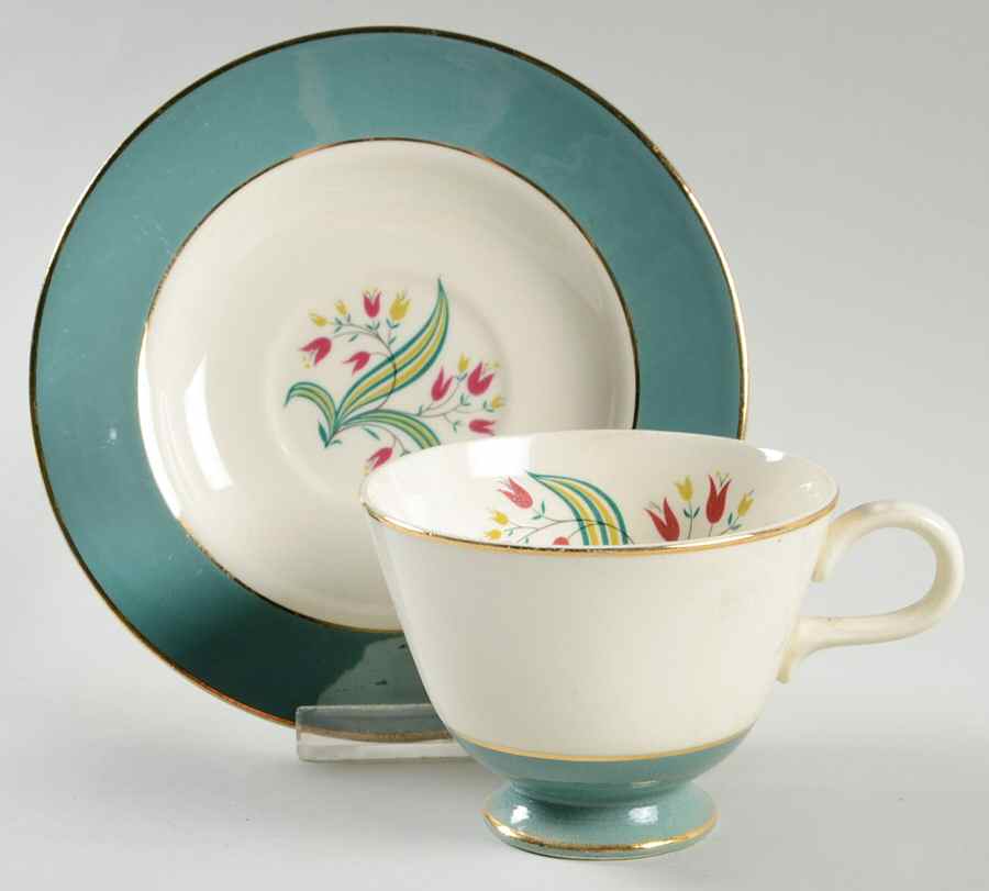 CV20 Footed Cup & Saucer Set by Homer Laughlin -1