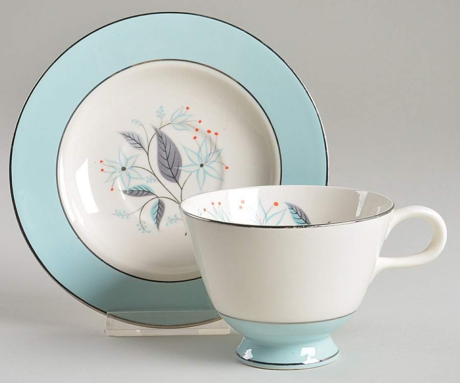 Dianne Footed Cup & Saucer Set by Homer Laughlin -1