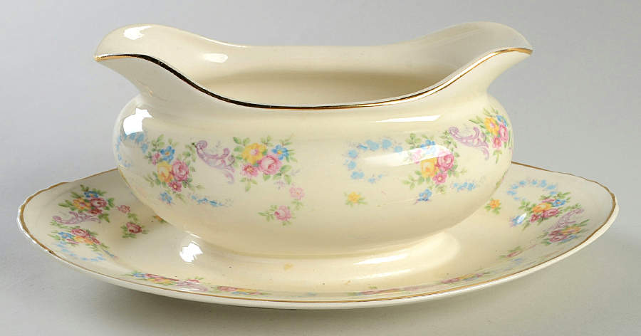 Dubarry Gravy Boat with Attached Underplate by Homer Laughlin -1