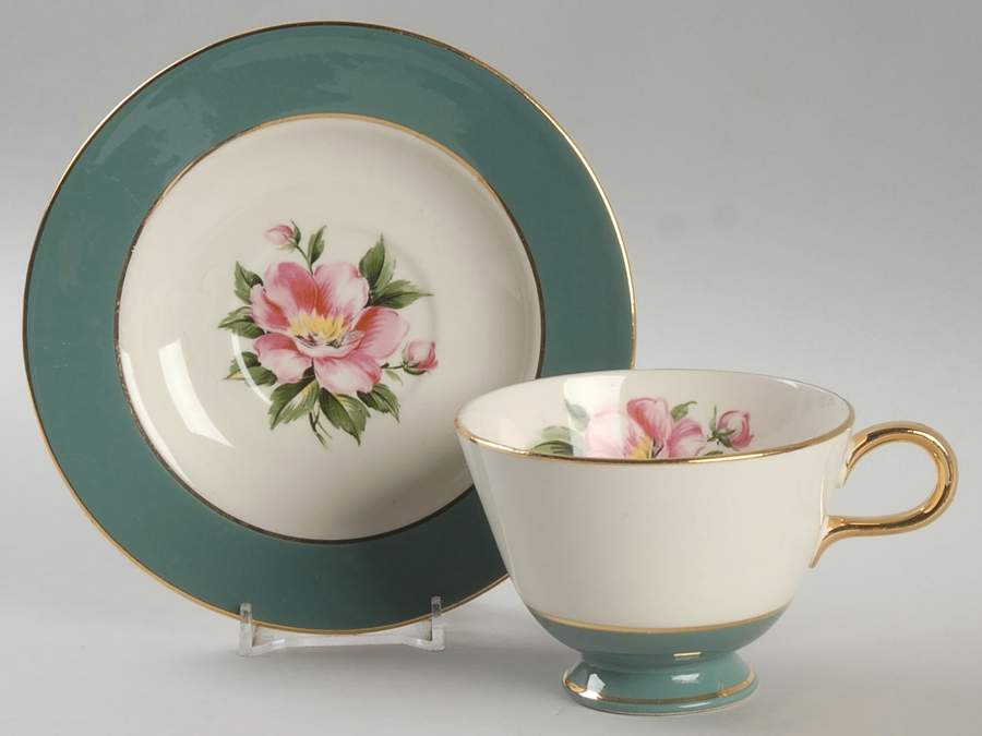 Empire Green Footed Cup & Saucer Set by Homer Laughlin -1
