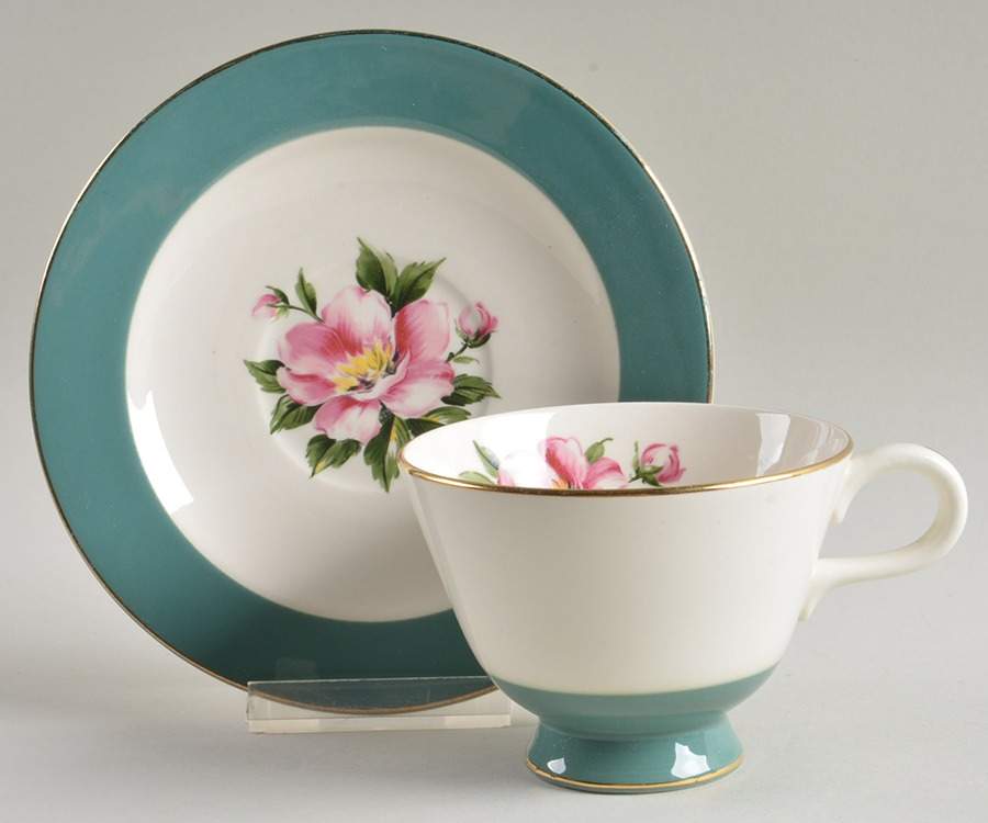 Empire Green Footed Cup & Saucer Set by Homer Laughlin -1