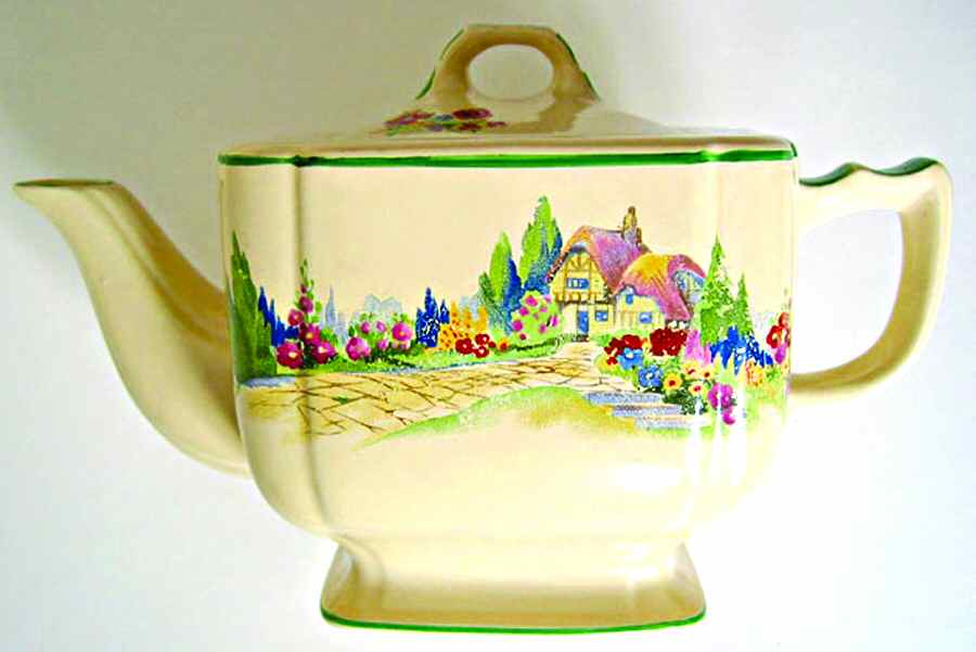 English Garden Teapot & Lid by Homer Laughlin -1