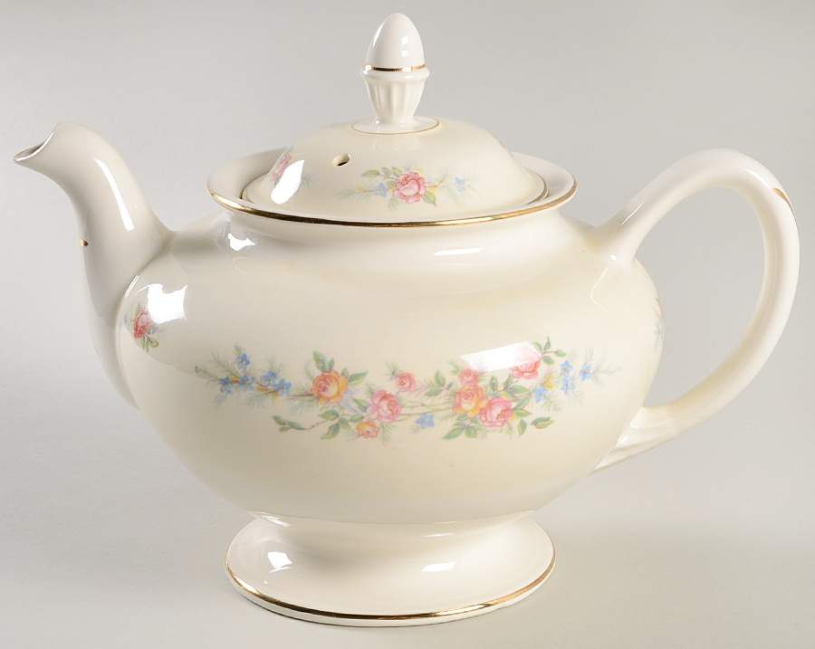 Ferndale Teapot & Lid by Homer Laughlin -1