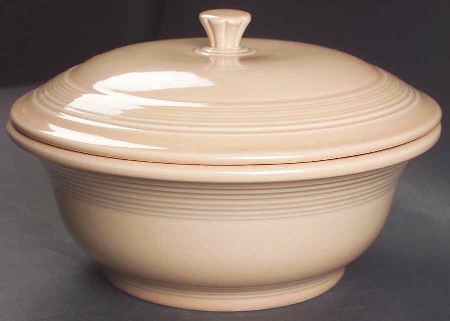 Fiesta Apricot (Intro 1986) 2 Qt Round Covered Casserole (MB 9 Base) by Homer Laughlin -1