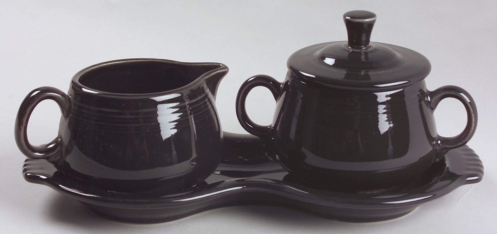 Fiesta Black (Intro 1986) Creamer & Sugar with Lid & Tray Set by Homer Laughlin -1