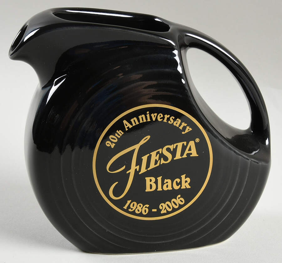 Fiesta Black (Intro 1986) 20 Anniversary Disk Pitcher by Homer Laughlin -1