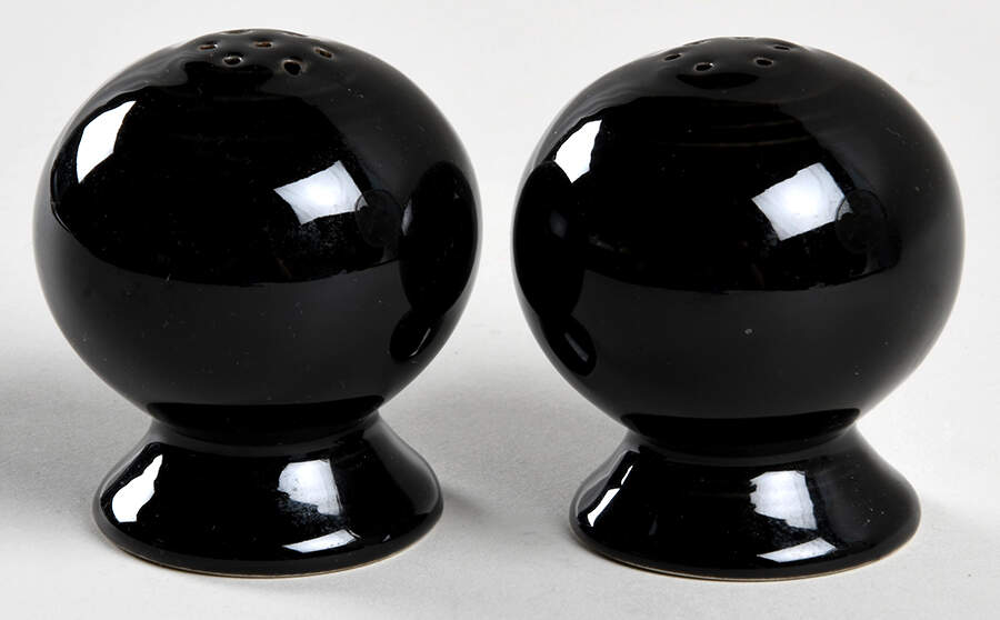 Fiesta Black (Intro 1986) Salt & Pepper Set by Homer Laughlin -1