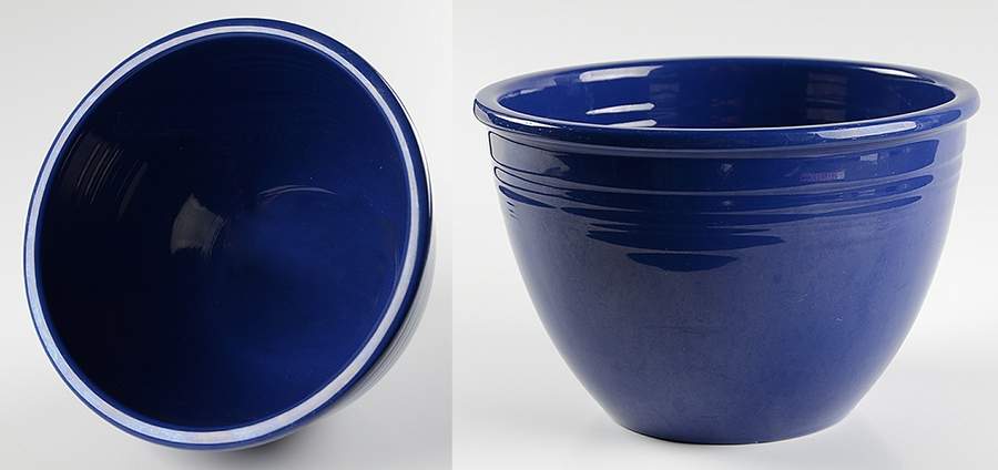 Fiesta Cobalt Blue (Older) 7" Nested Mixing Bowl w/No Center Interior Rings by Homer Laughlin -1