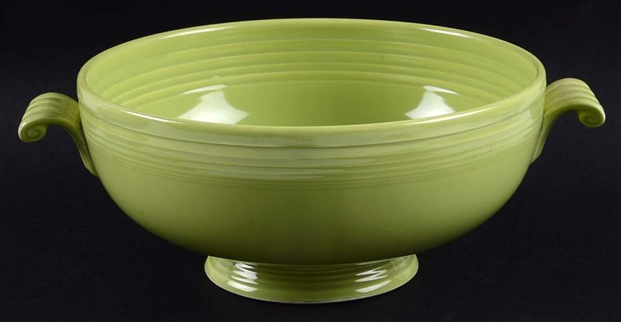 Fiesta Chartreuse (Older) 1.25 Qt Round Casserole No Lid by Homer Laughlin -1