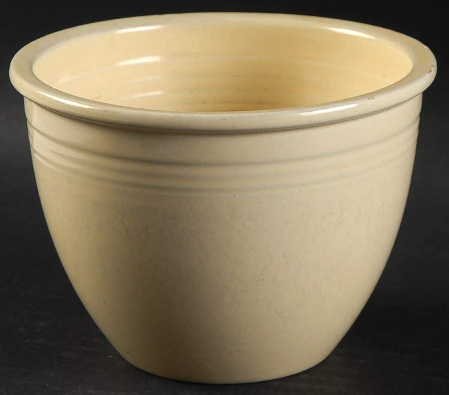 Fiesta Old Ivory (Cream) 5" Nested Mixing Bowl w/No Center Interior Rings by Homer Laughlin -1