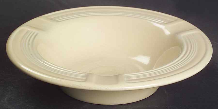 Fiesta Old Ivory (Cream) Small Ashtray by Homer Laughlin -1