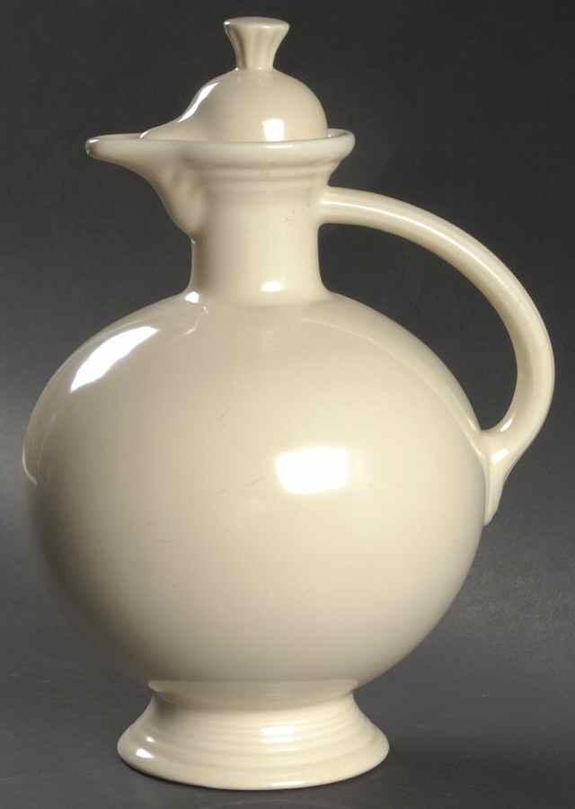 Fiesta Old Ivory (Cream) Carafe & Lid by Homer Laughlin -1