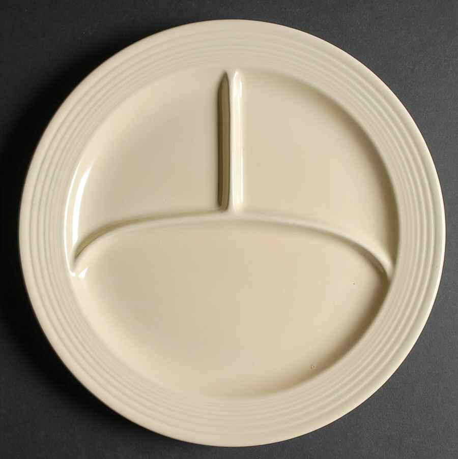 Fiesta Old Ivory (Cream) Grill Plate by Homer Laughlin -1