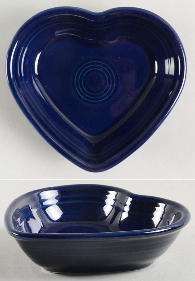 Fiesta Cobalt Blue (Intro 1986) 6" Heart Shaped Bowl by Homer Laughlin -1