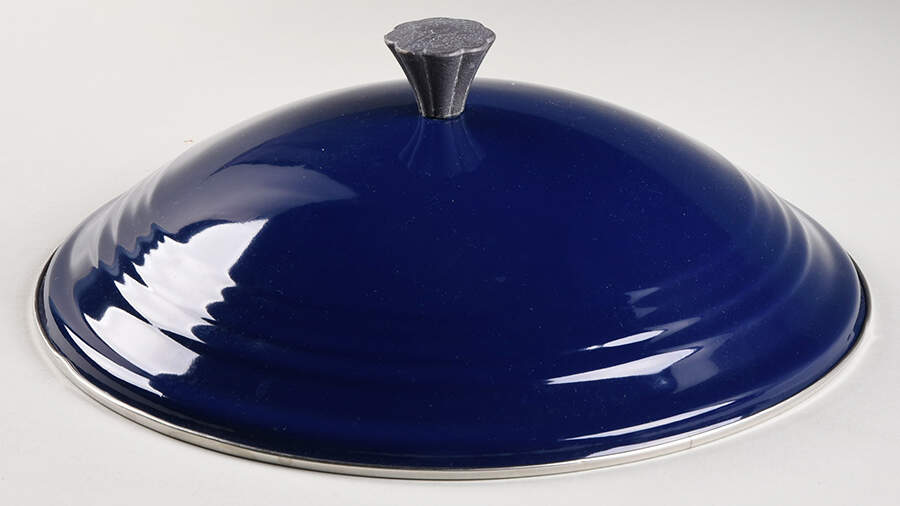 Fiesta Cobalt Blue (Intro 1986) Lid for 4 Quart Metal Casserole by Homer Laughlin -1