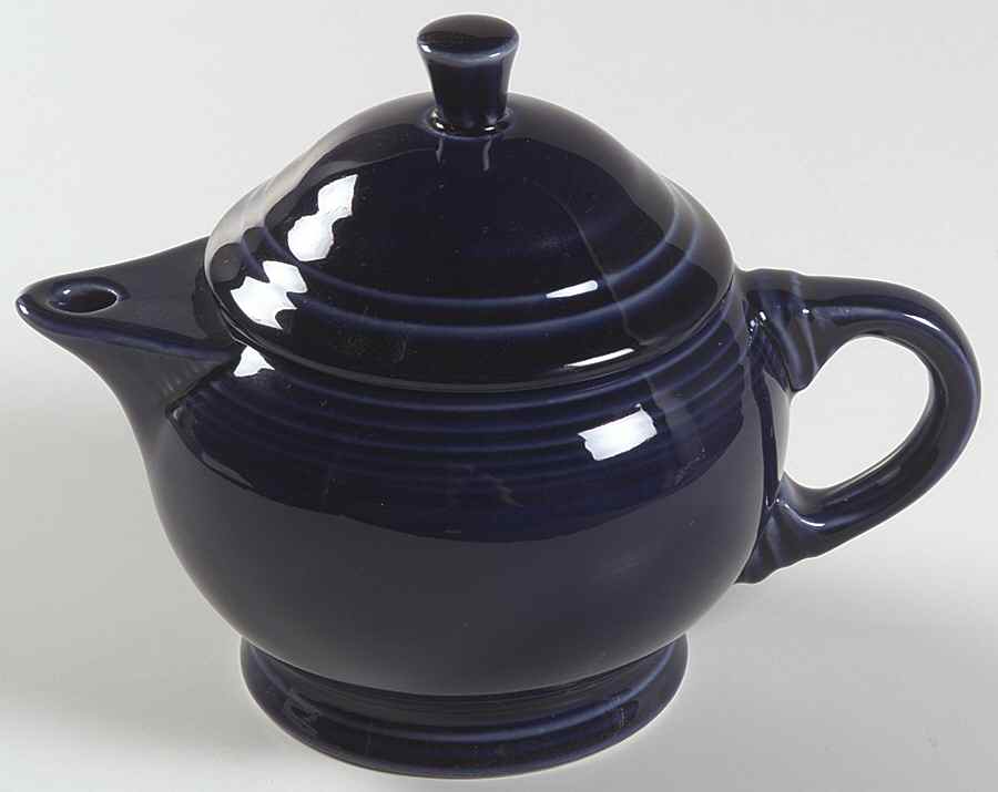 Fiesta Cobalt Blue (Intro 1986) Small Teapot & Lid by Homer Laughlin -1