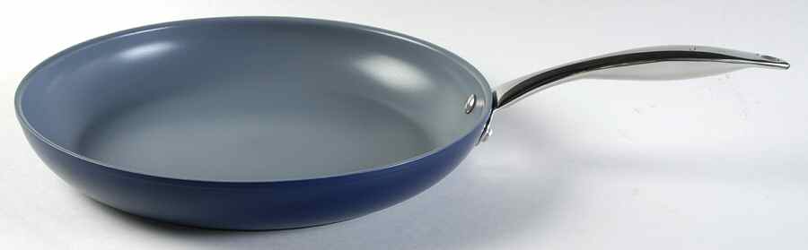 Fiesta Cobalt Blue (Intro 1986) 12" Open Frypan by Homer Laughlin -1