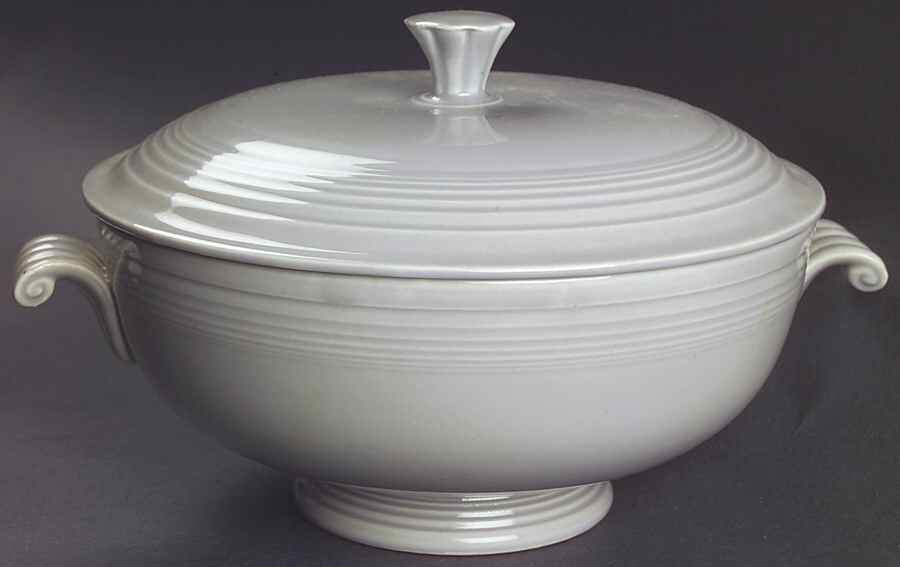 Fiesta Gray (Older) 1.25 Qt Round Covered Casserole by Homer Laughlin -1
