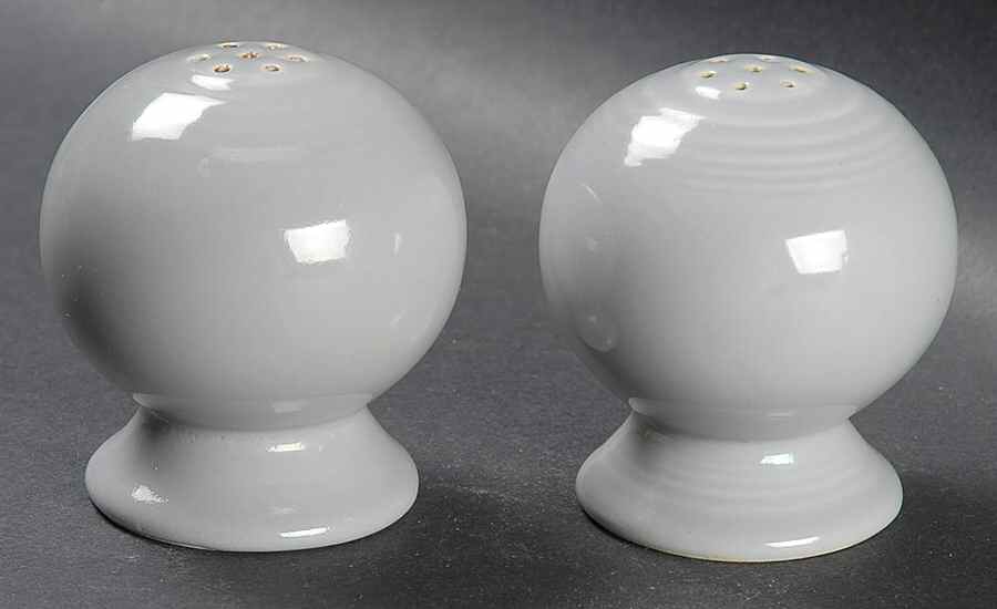 Fiesta Gray (Older) Salt & Pepper Set by Homer Laughlin -1