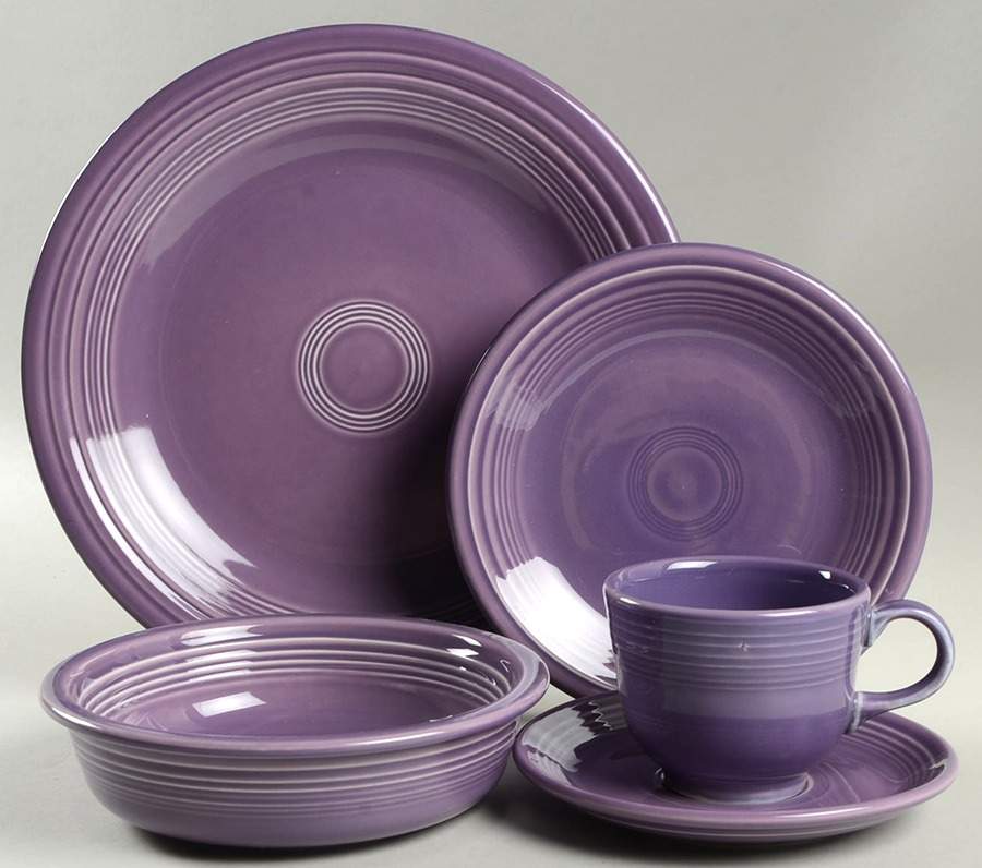 Fiesta Lilac (Intro 1993) 5 Piece Place Setting by Homer Laughlin -1